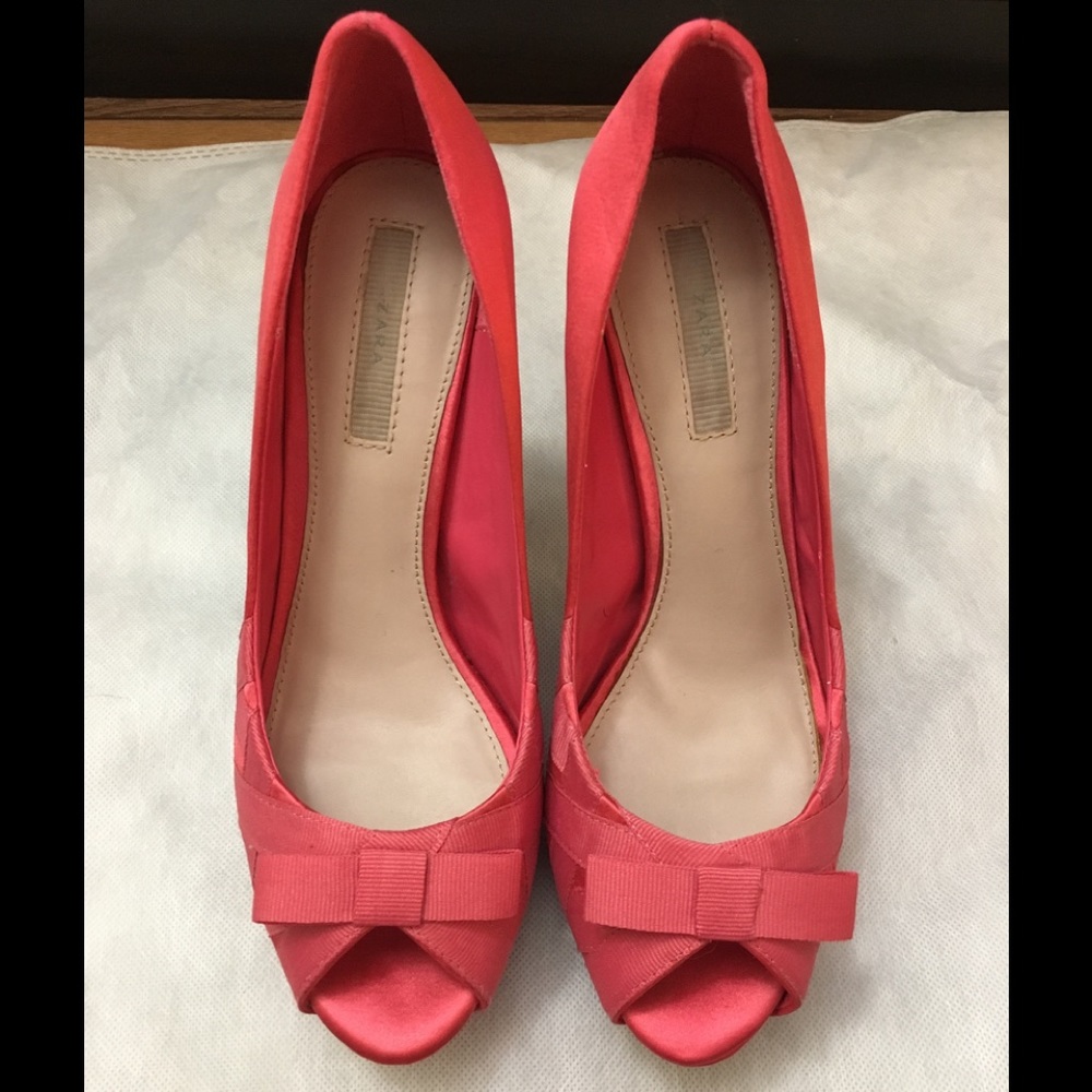 ZARA PINK SATIN BOW PEEP TOE PUMP SIZE 37